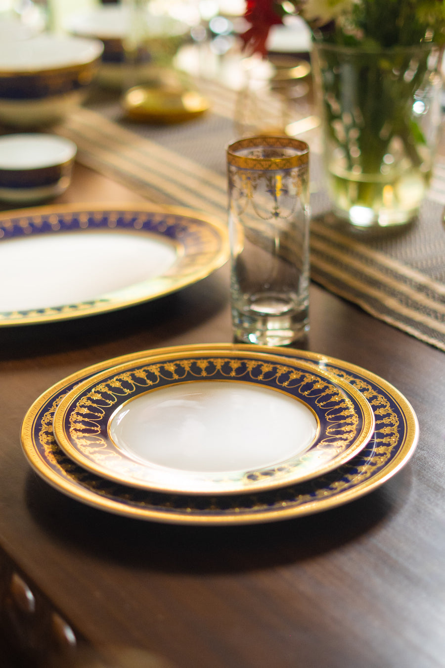 gold dinner plate